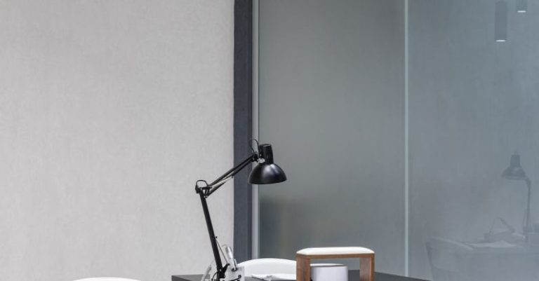 Stations - Black and White Furniture at Manicure Stations